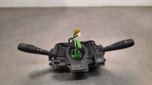 Gebruikte Licht + Raw Schakelaar Renault Twingo III (AH) 1.0 SCe 70 12V Prijs € 133,10 Inclusief btw aangeboden door Autohandel Didier