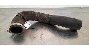 Gebruikte Intercooler Slang Ford Transit 2.0 TDCi 16V Eco Blue 130 Prijs € 42,35 Inclusief btw aangeboden door Autohandel Didier