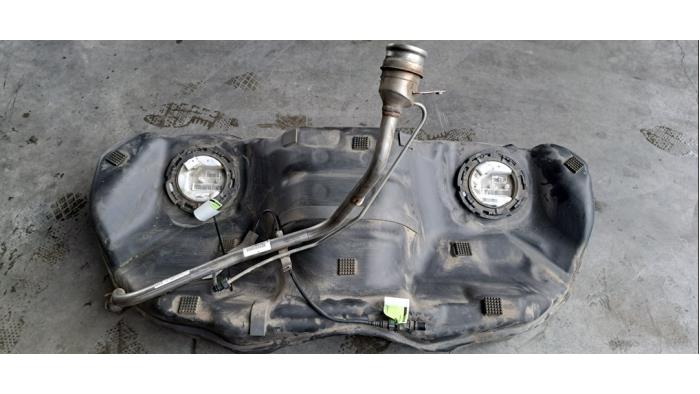 Réservoir de carburant Maserati Levante