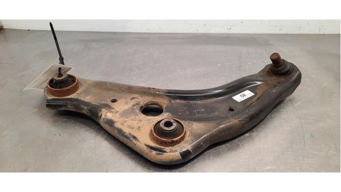 Bras de suspension avant gauche Nissan Qashqai