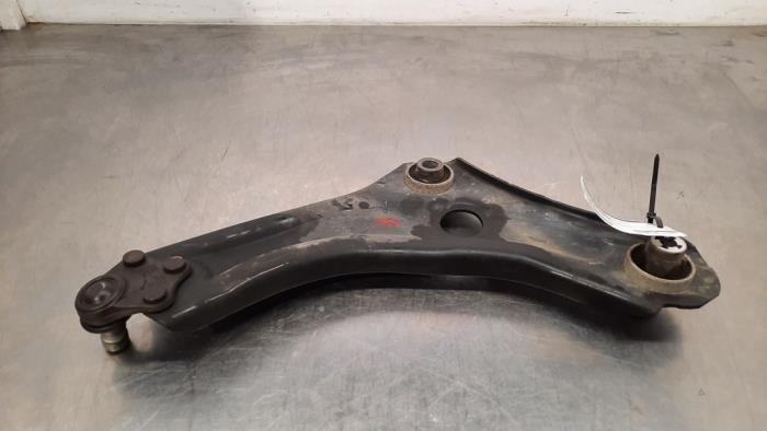 Bras de suspension avant droit Renault Megane Break
