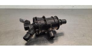 Gebruikte Thermostaat Renault Master III (FV) 2.3 dCi 150 16V FWD Prijs € 42,35 Inclusief btw aangeboden door Autohandel Didier