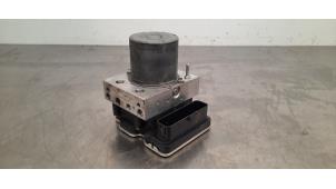 Gebruikte ABS Pomp Ford Transit 2.0 TDCi 16V Eco Blue 130 Prijs € 229,90 Inclusief btw aangeboden door Autohandel Didier