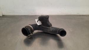 Gebruikte Intercooler Buis Ford Transit 2.0 TDCi 16V Eco Blue 130 Prijs € 42,35 Inclusief btw aangeboden door Autohandel Didier