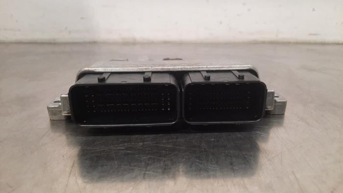 Ordinateur gestion moteur Peugeot Expert
