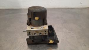 Gebruikte ABS Pomp Ford Ranger 3.2 TDCI 20V 4x4 Prijs € 266,20 Inclusief btw aangeboden door Autohandel Didier