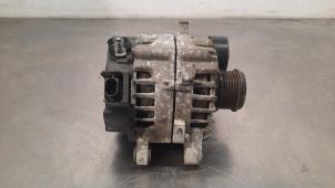 Dynamo van een Ford Transit Custom 2.0 TDCi 16V Eco Blue 105 2021