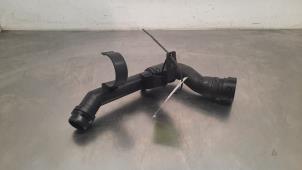 Gebruikte Radiateurslang Landrover Range Rover Sport (LW) 3.0 SDV6 Prijs € 30,25 Inclusief btw aangeboden door Autohandel Didier