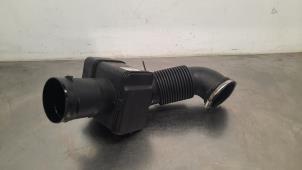 Gebruikte Aanzuigslang Lucht Landrover Range Rover Sport (LW) 3.0 SDV6 Prijs € 54,45 Inclusief btw aangeboden door Autohandel Didier