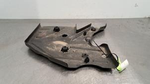 Gebruikte Beschermplaat bodem Mercedes GLE Coupe (C167) 400 e 2.0 16V 4-Matic Prijs € 48,40 Inclusief btw aangeboden door Autohandel Didier