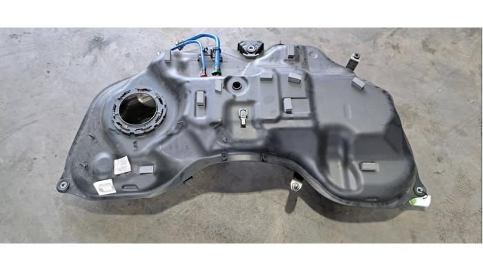 Réservoir de carburant Mercedes GLE