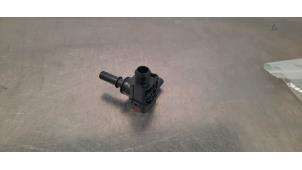 Gebruikte Oliedruk sensor Peugeot 208 II (UB/UH/UP) 1.2 Vti 12V PureTech 100 Prijs € 18,15 Inclusief btw aangeboden door Autohandel Didier