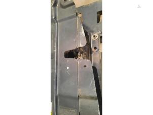 Gebruikte Frontpaneel Landrover Range Rover Evoque (LVJ/LVS) 2.0 D 150 16V Prijs € 332,75 Inclusief btw aangeboden door Autohandel Didier