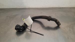 Gebruikte Koelwaterslang Volkswagen Touran (5T1) 2.0 TDI 150 Prijs € 30,25 Inclusief btw aangeboden door Autohandel Didier