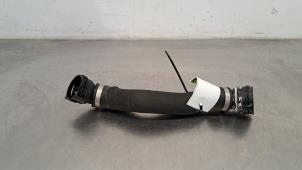 Gebruikte Radiateurslang BMW X7 xDrive40d 3.0 24V Mild Hybrid Prijs € 30,25 Inclusief btw aangeboden door Autohandel Didier