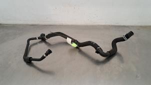 Gebruikte Radiateurslang BMW X7 xDrive40d 3.0 24V Mild Hybrid Prijs € 30,25 Inclusief btw aangeboden door Autohandel Didier