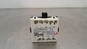 Gebruikte Centrale Deurvergrendelings Module Mercedes C-Klasse AMG (W205) C-63 S,Edition 1 AMG 4.0 V8 Biturbo Prijs € 42,35 Inclusief btw aangeboden door Autohandel Didier