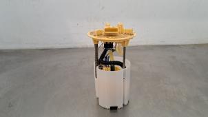 Gebruikte Tank element Pomp Renault Trafic (1FL/2FL/3FL/4FL) 2.0 dCi 16V 130 Prijs € 133,10 Inclusief btw aangeboden door Autohandel Didier