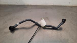 Gebruikte Radiateurslang BMW X7 xDrive40d 3.0 24V Mild Hybrid Prijs € 30,25 Inclusief btw aangeboden door Autohandel Didier