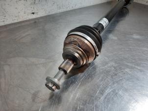 Gebruikte Aandrijfas rechts-voor Skoda Karoq 2.0 TDI SCR Prijs € 163,35 Inclusief btw aangeboden door Autohandel Didier