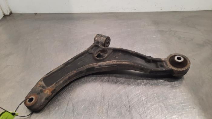 Bras de suspension avant droit Renault Master