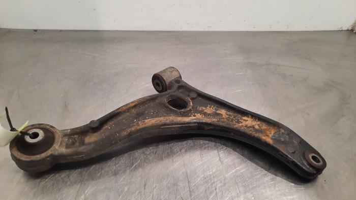 Bras de suspension avant gauche Renault Master
