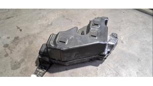 Gebruikte Ureumreservoir BMW X7 xDrive40d 3.0 24V Mild Hybrid Prijs € 429,55 Inclusief btw aangeboden door Autohandel Didier