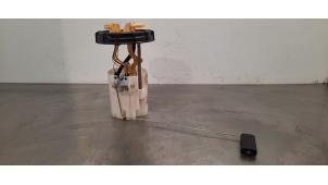 Gebruikte Tank element Pomp Renault Master III (FV) 2.3 dCi 165 16V RWD Prijs € 133,10 Inclusief btw aangeboden door Autohandel Didier