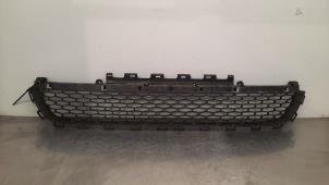 Gebruikte Bumper Rooster Landrover Discovery Sport (LC) 2.0 Si4 16V Prijs € 48,40 Inclusief btw aangeboden door Autohandel Didier