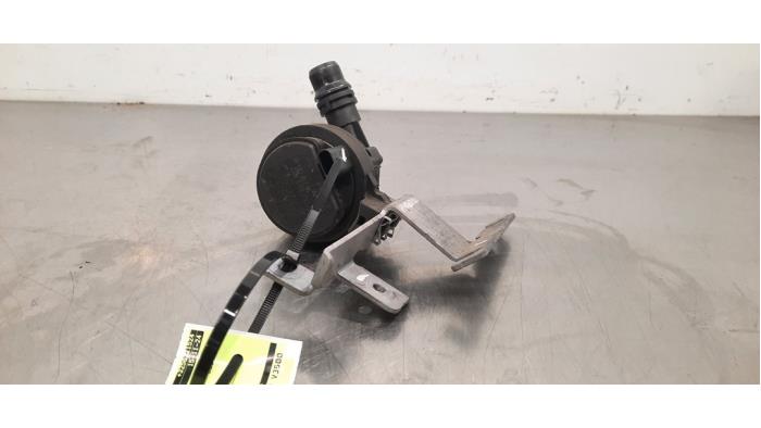 Zusätzliche Wasserpumpe Peugeot 3008