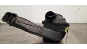 Gebruikte Luchtfilterhuis BMW 7 serie (G11/12) 740e,Le Prijs € 102,85 Inclusief btw aangeboden door Autohandel Didier