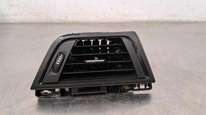 Grille aération tableau de bord BMW 4-Série