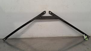 Gebruikte Frontdeel steun BMW 4 serie (F32) 430d 3.0 24V Prijs € 30,25 Inclusief btw aangeboden door Autohandel Didier