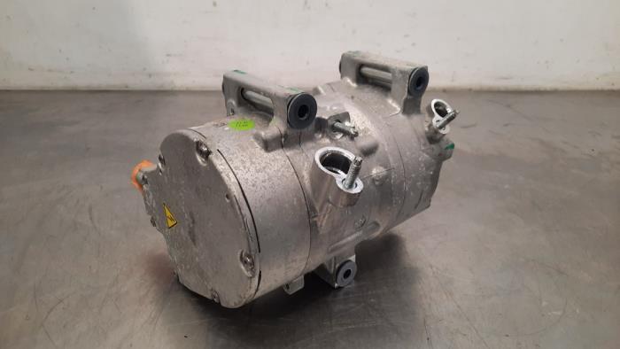 Pompe clim Peugeot 408