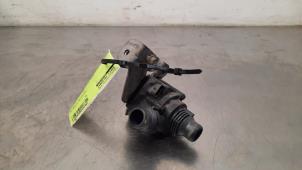 Gebruikte Watercirculatiepomp Landrover Discovery Sport (LC) 2.0 Si4 16V Prijs € 48,40 Inclusief btw aangeboden door Autohandel Didier