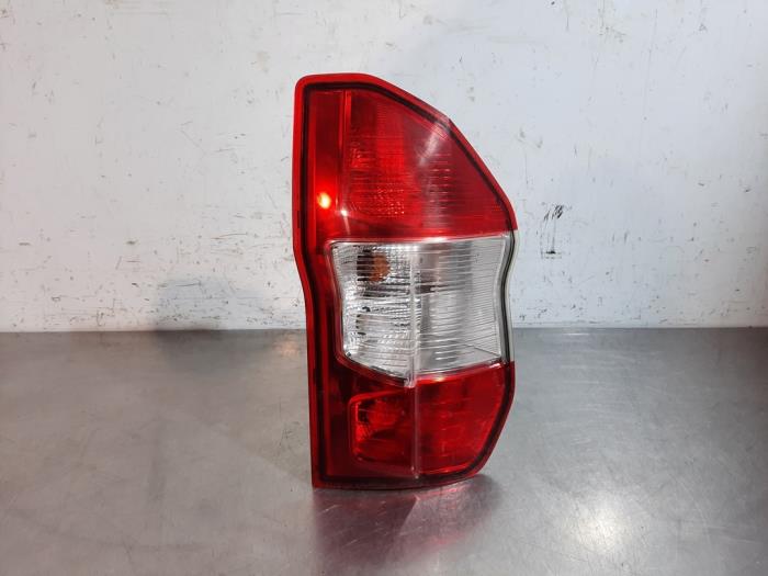 Feu arrière droit Ford Transit Courier
