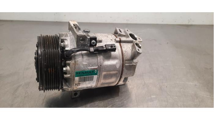 Pompe clim Renault Trafic