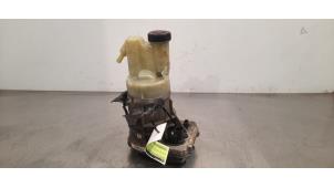 Gebruikte Pomp Servo Renault Master III (FV) 2.3 dCi 135 16V FWD Prijs € 592,90 Inclusief btw aangeboden door Autohandel Didier