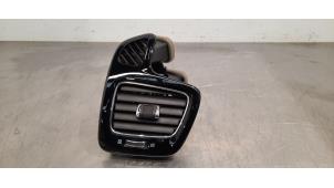 Gebruikte Luchtrooster Dashboard Jeep Compass II (MP) 1.3 T4 150 16V Prijs € 36,30 Inclusief btw aangeboden door Autohandel Didier