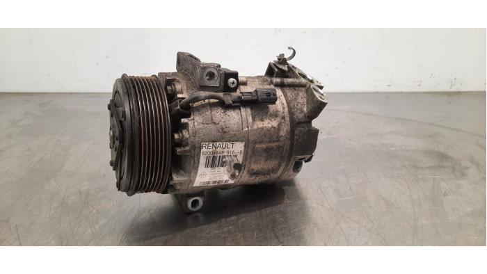 Pompe clim Renault Master
