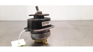 Gebruikte Motorrubber BMW X6 (F16) xDrive40d 3.0 24V Prijs € 54,45 Inclusief btw aangeboden door Autohandel Didier