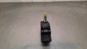 Gebruikte Versnellingspook MG HS/EHS I (AS23) 1.5 EHS T-GDI Hybrid Prijs € 66,55 Inclusief btw aangeboden door Autohandel Didier