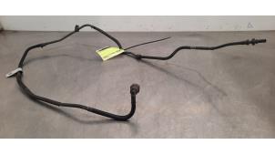 Gebruikte Leiding (diversen) Renault Clio V (RJAB) 1.6 E-Tech 140 16V Prijs € 54,45 Inclusief btw aangeboden door Autohandel Didier