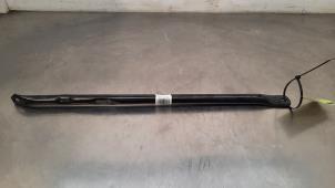 Gebruikte Frontdeel steun BMW 1 serie (F40) 118d 2.0 16V Prijs € 18,15 Inclusief btw aangeboden door Autohandel Didier