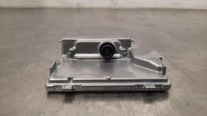 Gebruikte Camera voorzijde Peugeot 308 SW (F4/FC/FN/FR) 1.5 Blue HDi 130 16V Prijs € 532,40 Inclusief btw aangeboden door Autohandel Didier