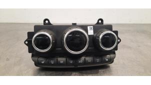 Gebruikte Airco bedieningspaneel Mini Countryman (F60) 1.5 TwinPower Turbo 12V Cooper SE ALL4 Prijs € 254,10 Inclusief btw aangeboden door Autohandel Didier