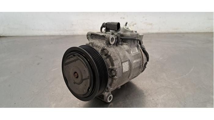 Pompe clim Porsche Cayenne
