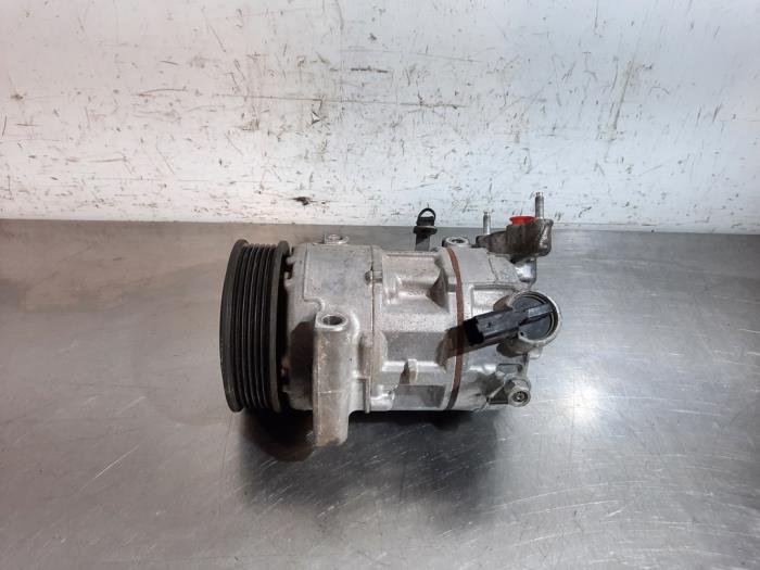 Pompe clim Citroen C4 Picasso