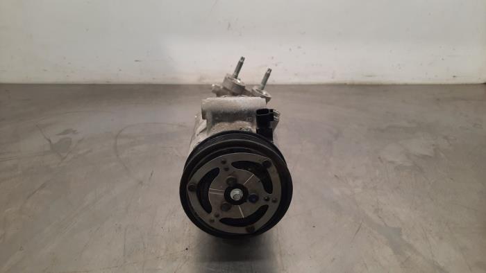 Pompe clim Ford Focus