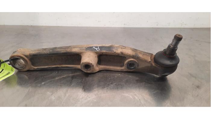 Bras de suspension avant droit Iveco Daily